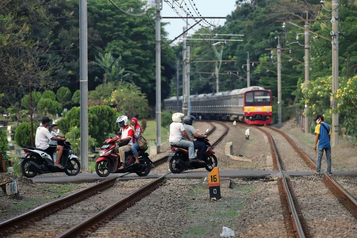 Kemenhub Tutup 172 Perlintasan Sebidang Jalur Kereta Api