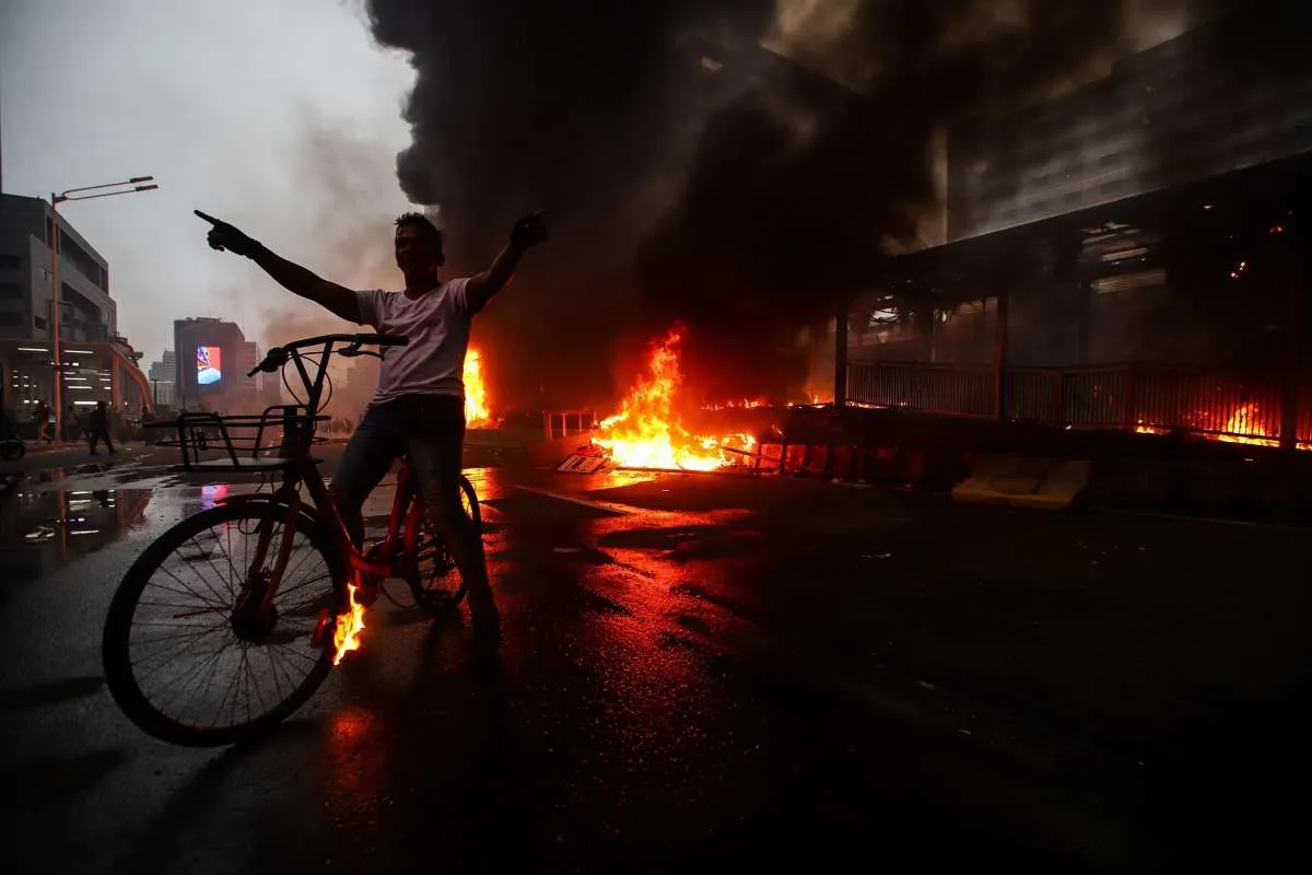 Anies: 20 halte rusak dan kerugian lebih Rp 55 miliar dampak demo anarkistis