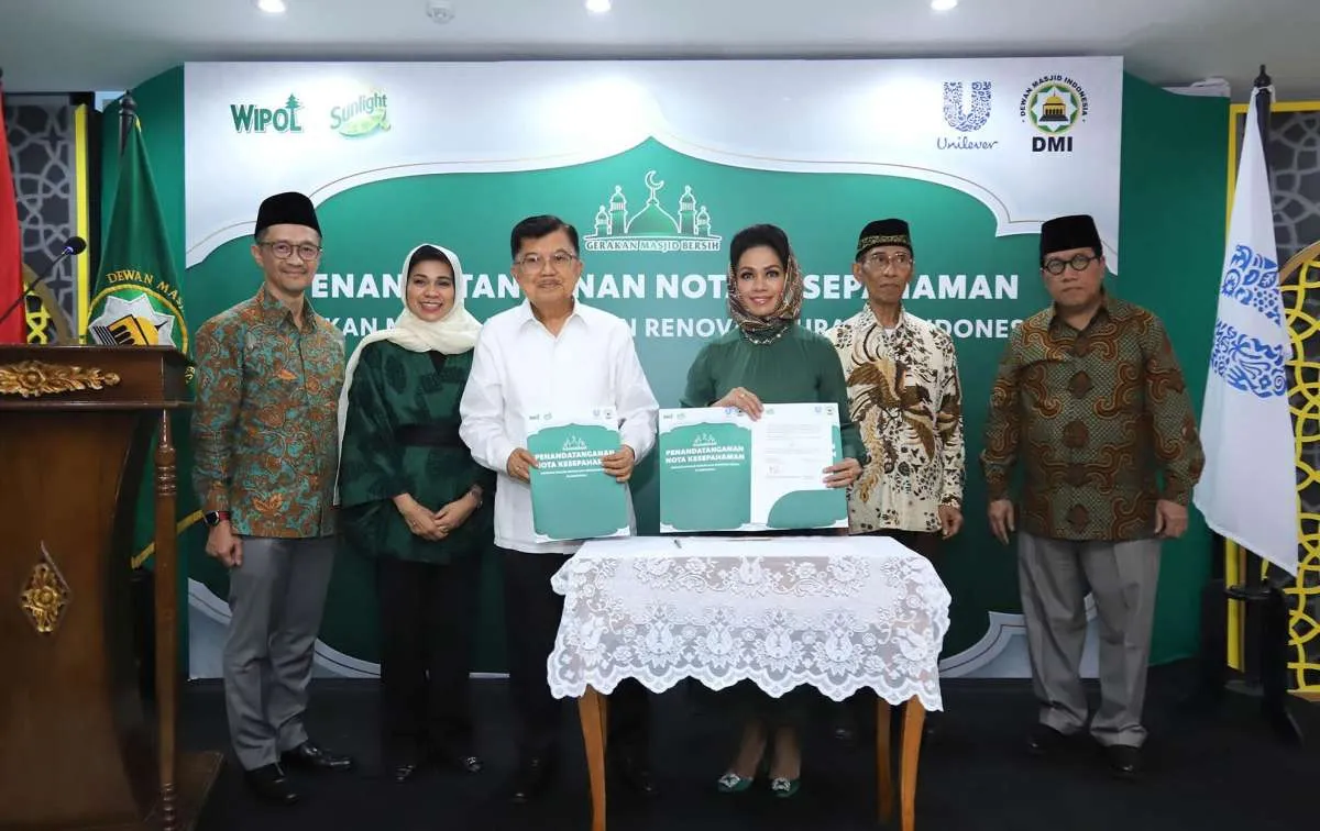 Unilever Indonesia & Dewan Masjid Indonesia Renovasi 90 Surau di Berbagai Wilayah RI