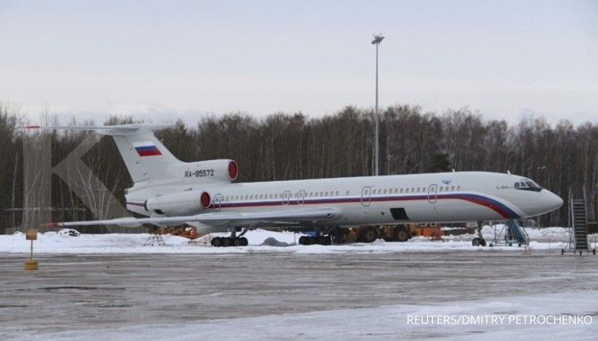 Pesawat Rusia dengan 92 penumpang jatuh di laut