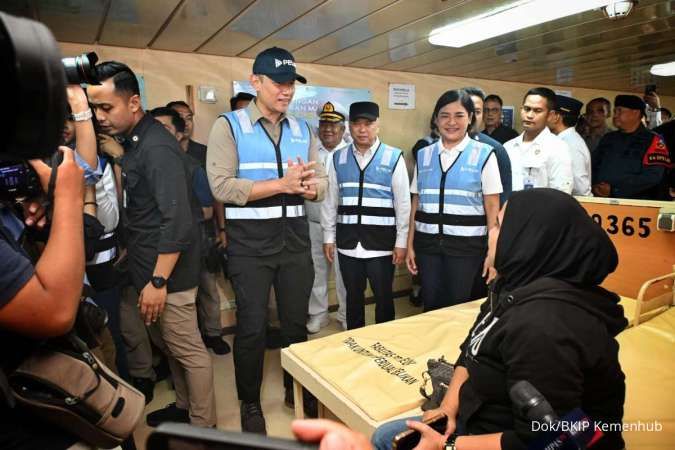 Pantau Nataru 2024/2025 di Tanjung Priok, Menhub Pastikan Kelancaran Angkutan Laut