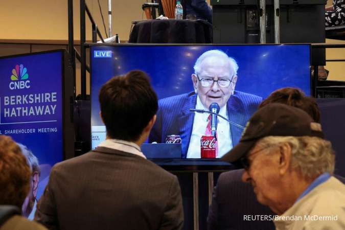 Warren Buffett Mundur dari Hathaway: Ini 5 Poin Penting dari Rapat Tahunan