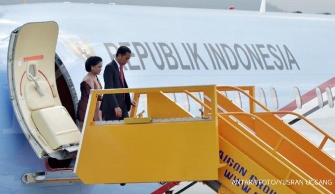 Ke Jawa Timur, Presiden Jokowi bagikan bansos sampai mengunjungi pesantren