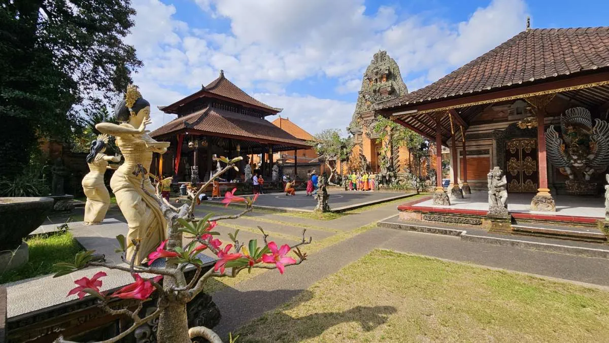 Prakiraan Cuaca Bali Besok (28/6) Cerah Berawan, Sepanjang Hari Suhu Denpasar 30°C