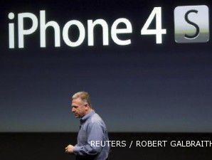 Terjual 4 juta unit dalam sepekan, iPhone 4S salip generasi sebelumnya