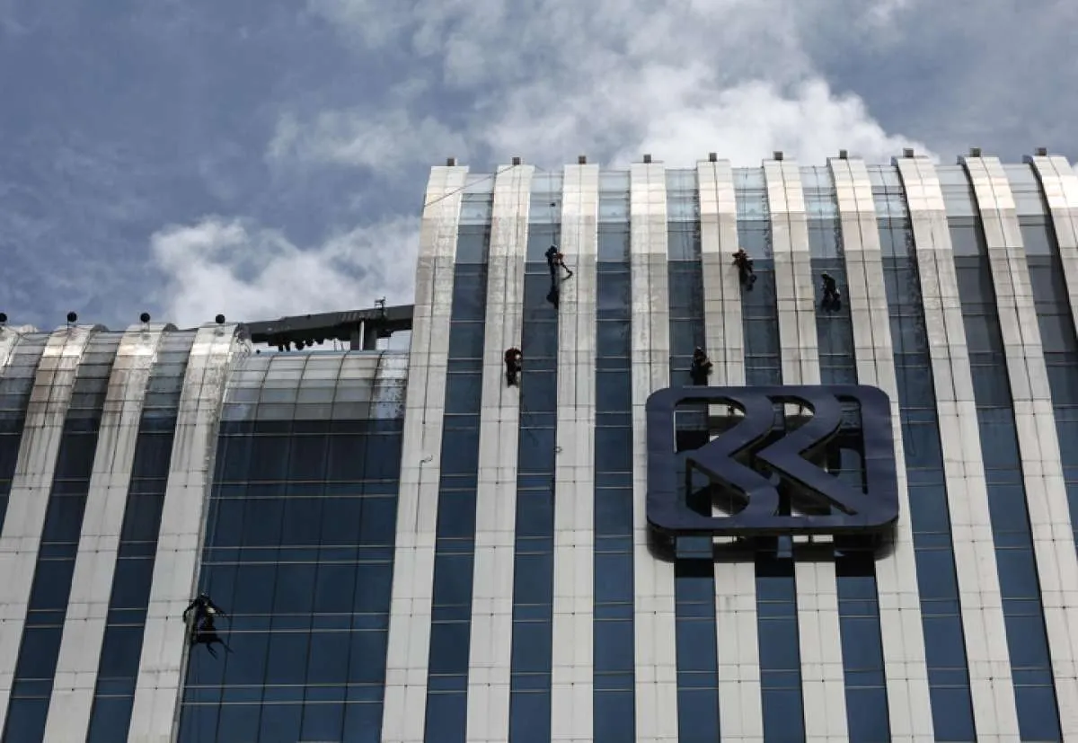 Begini Rekomendasi Saham BRI (BBRI) Usai Rilis Kinerja Kuartal I-2025