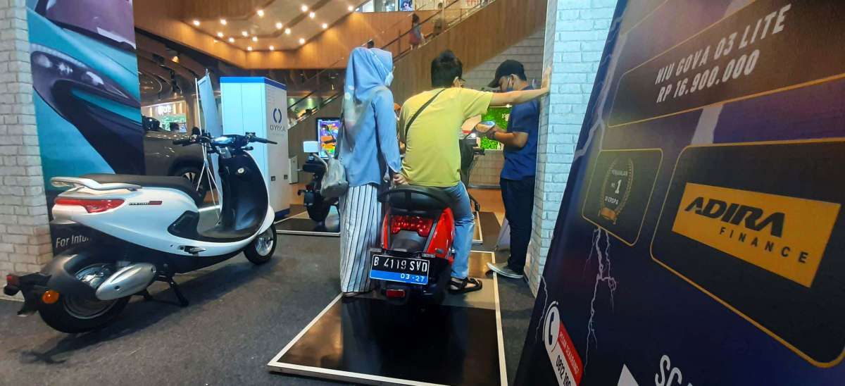 Pembiayaan Motor Listrik Adira Finance