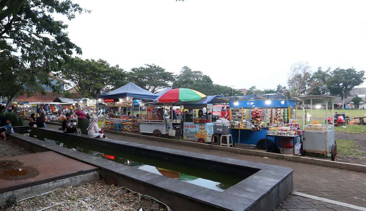 Gentengkulon Membangkitkan Ekonomi Warga Lewat Kuliner Kaki Lima