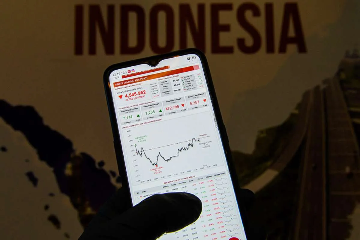 IHSG diprediksi menguat, simak rekomendasi untuk ADRO, SCMA, dan TLKM