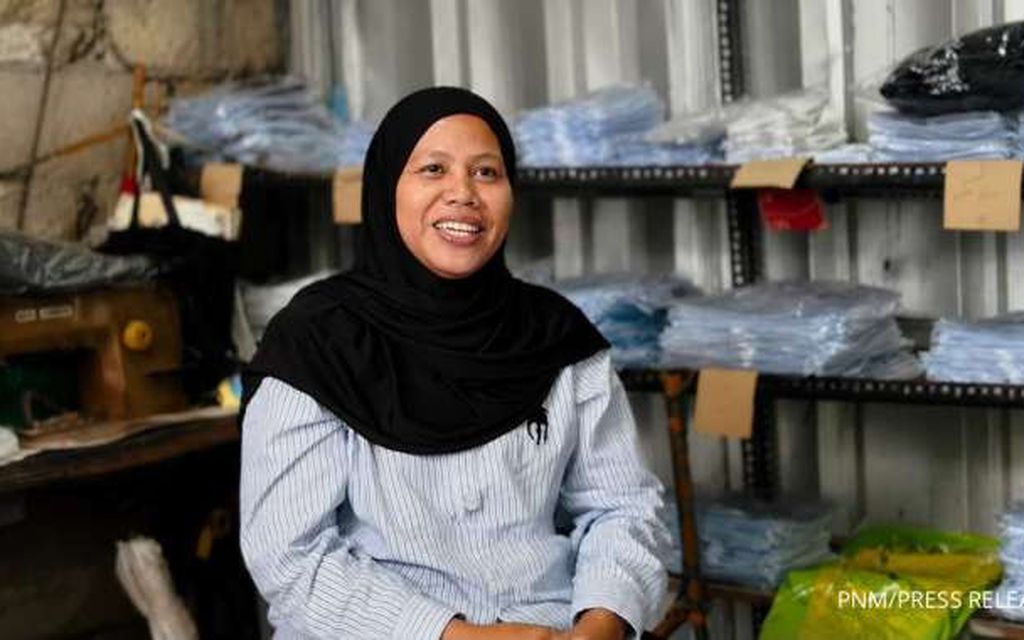  Merajut Kehidupan dari Titik Terendah, Kisah Perjuangan Ibu Ila Bersama PNM Mekaar 