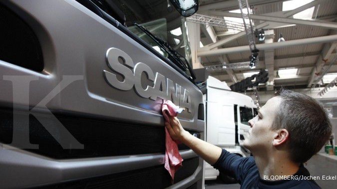 UNTR perkenalkan dua bus Scania