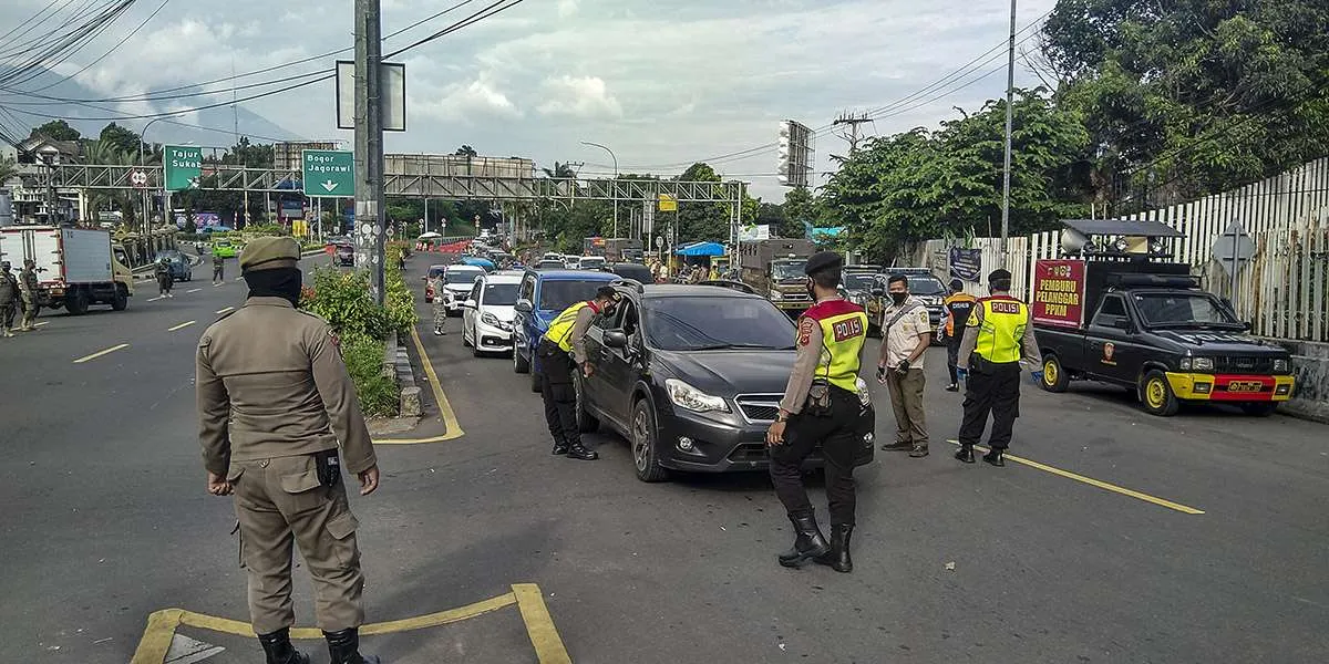 PPKM Jawa Bali diperpanjang, tapi ada aturan pembatasan yang dilonggarkan