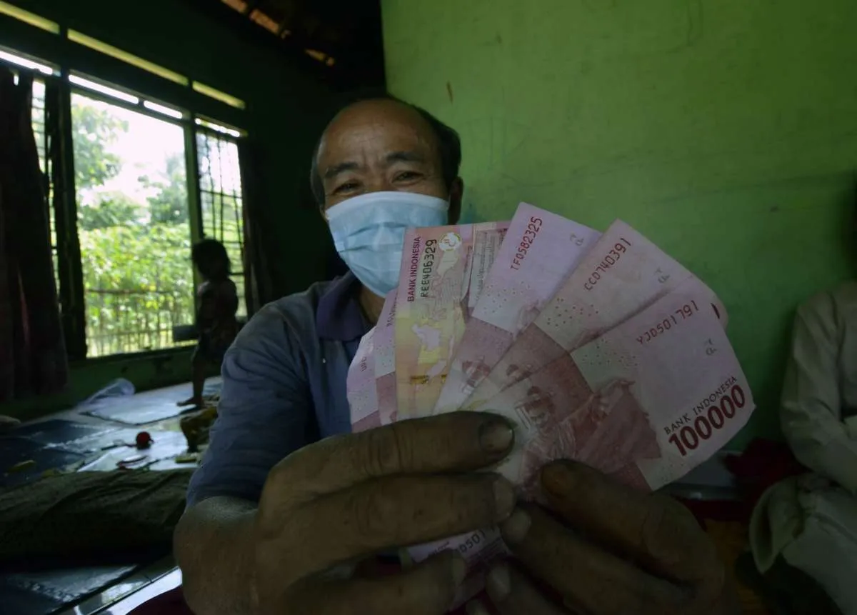 Daftar bantuan sosial dari pemerintah yang akan cair bulan September 2021