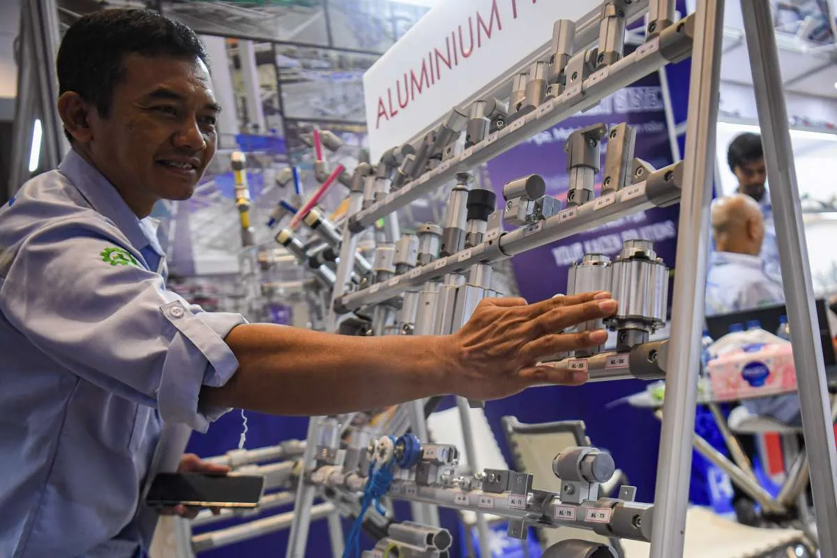 Sektor Manufaktur Indonesia Tumbuh Signifikan dengan PMI 53,6 pada Februari 2025