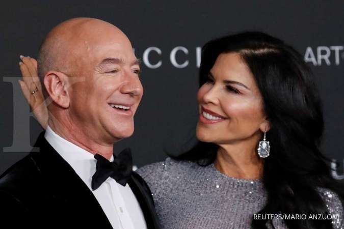 Jeff Bezos dan Lauren Sánchez Janjikan Bantuan US$ 100 Juta untuk Pemulihan Maui