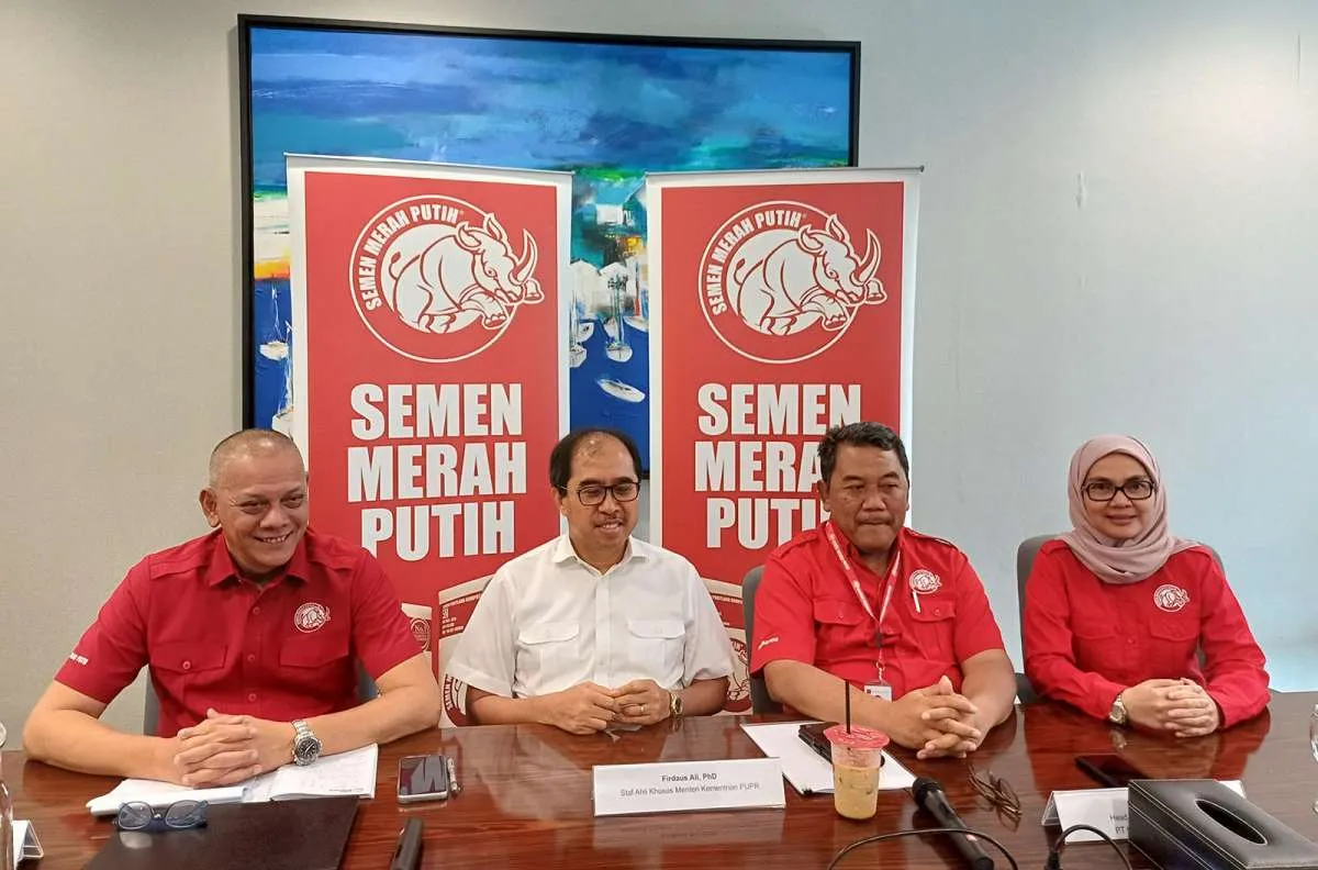 Cemindo Gemilang (CMNT) Komitmen Kembangkan Bisnis Semen Ramah Lingkungan
