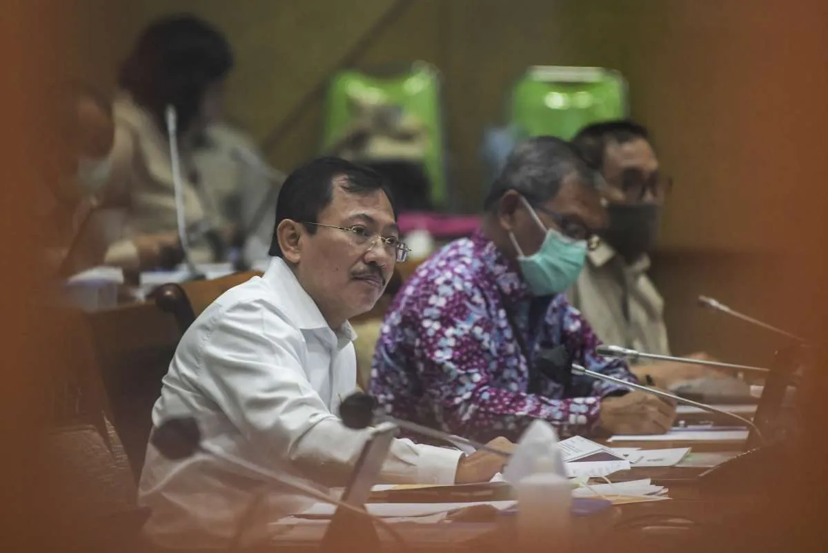 Rekomendasi Menkes: Kurangi lembur, shift 3 dilakukan pekerja di bawah umur 50 tahun