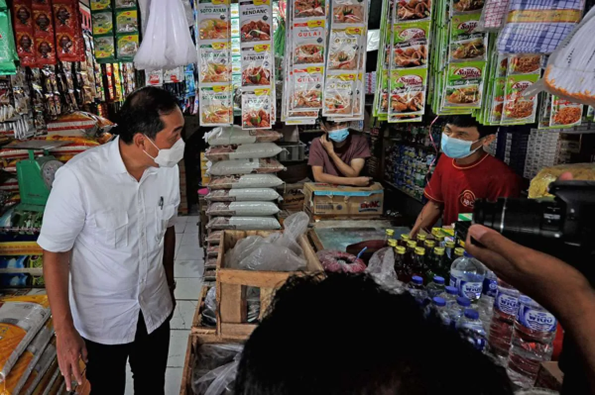 Mendag Sebut Stok Minyak Goreng di Sumbar Aman