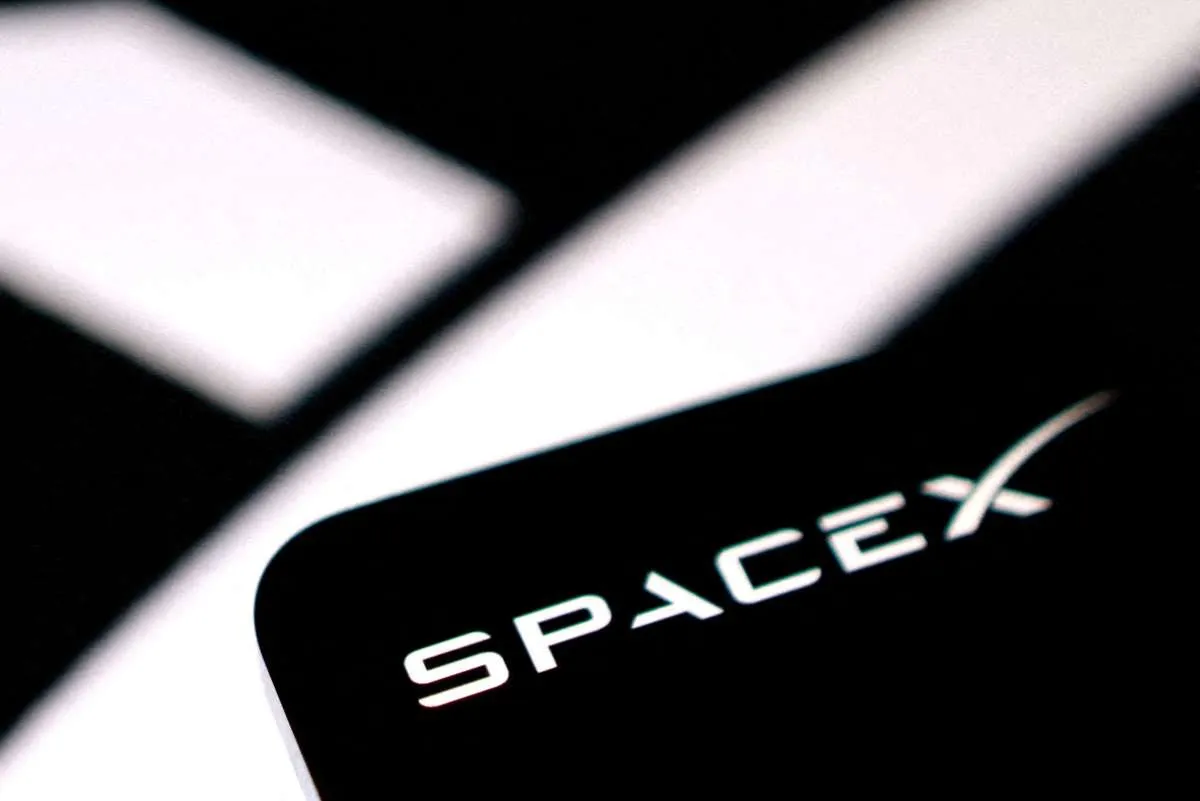 SpaceX Akuisisi Spektrum 800 MHz, Siap Tantang Operator Seluler AS