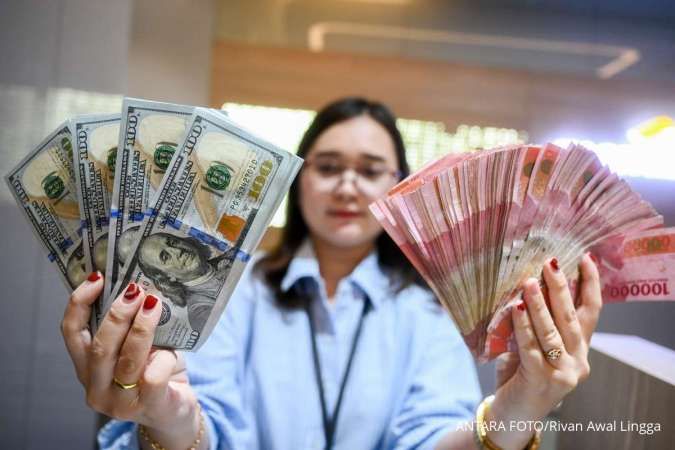 Rupiah Spot Melemah 0,40% ke Rp 15.647 Per Dolar AS Pada Jumat (25/10)