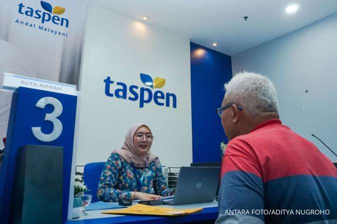  Taspen Serahkan Manfaat Program Pensiun dan THT Kepada Sejumlah Mantan Menteri 