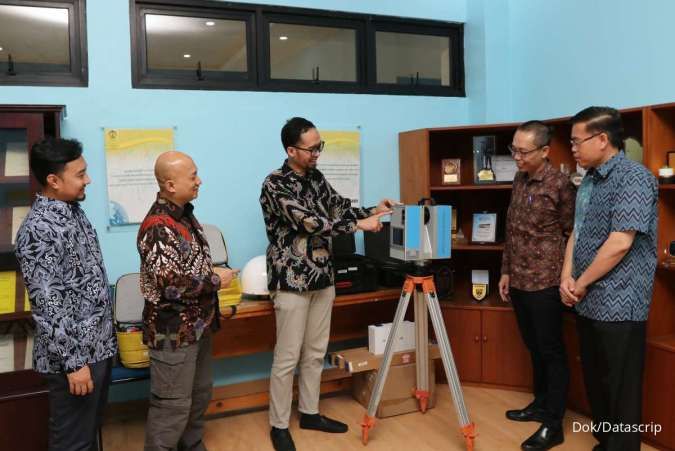 PT Datascrip Hibahkan Perangkat Survei Senilai Rp 2,5 Miliar ke Universitas Indonesia