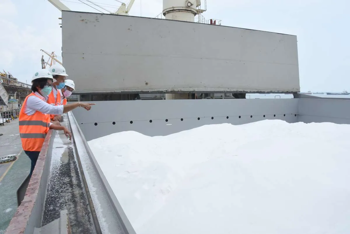 Petrokimia Gresik kucurkan Rp 7,9 miliar untuk penanggulangan Covid-19