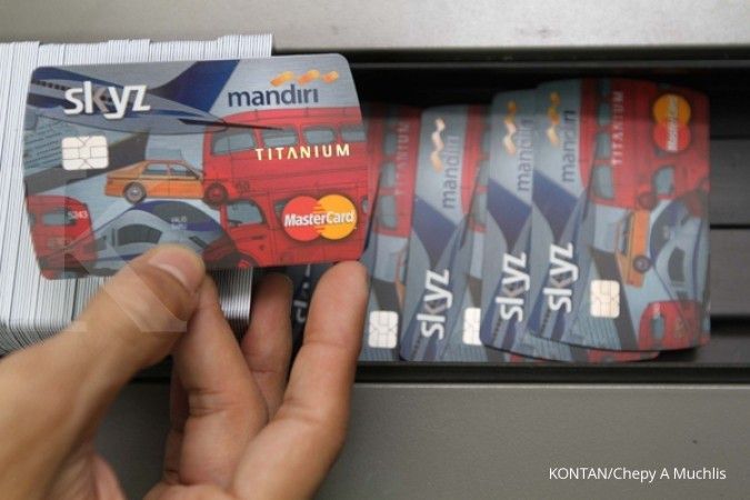 Enam bulan, transaksi kartu kredit Mandiri Rp 15 T