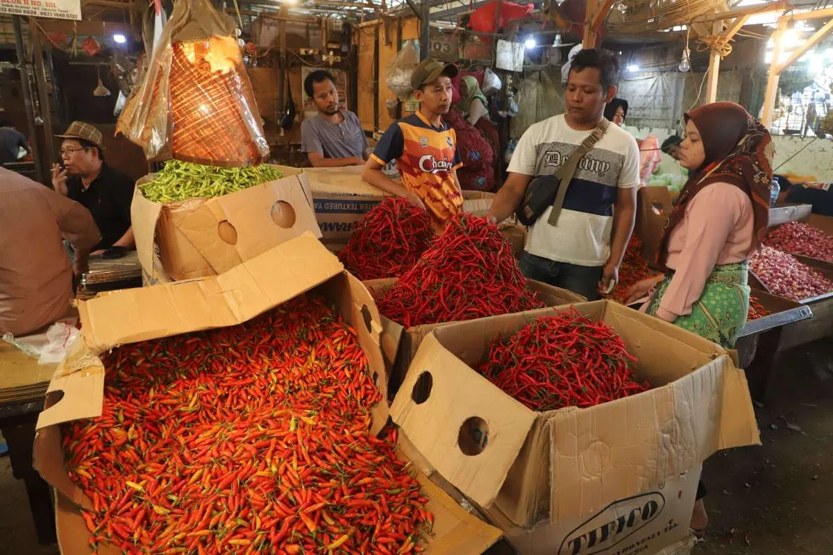 Harga Pangan Hari Ini (2/9): Cabai, Daging Sapi, Telur Turun, Bawang dan Gula Naik 