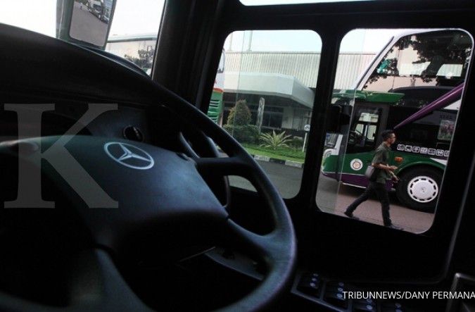 APM komersial Mercedes Benz mengadakan Bus Lebaran Rescue