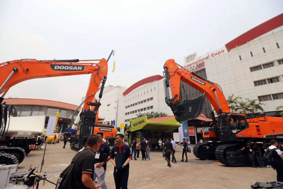 Kobexindo Tractors (KOBX) optimistis target pendapatan US$ 71 juta dapat terealisasi