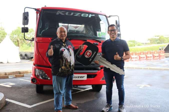 Astra UD Trucks Serahkan Kuzer RKE 150 WB 3350 HD ke PT Jasa Berdikari Logistics di Ajang Astra Auto Fest 2020