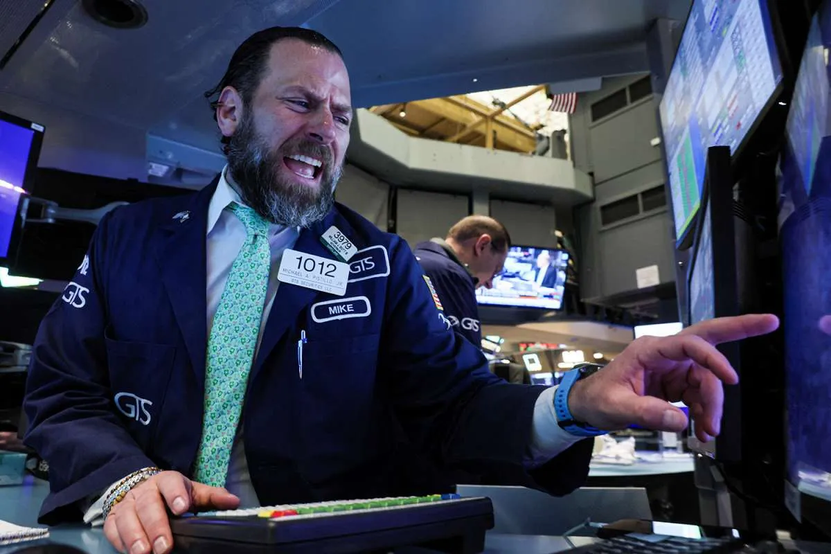 Wall Street Menguat Ditopang Kenaikan Saham Perbankan 