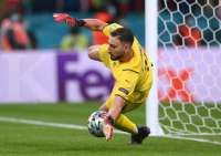 Manchester United Buka Peluang Rekrut Donnarumma Lewat Kepulangan Onana ke Inter