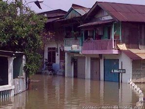 Banjir Masih Merendam Bidara Cina
