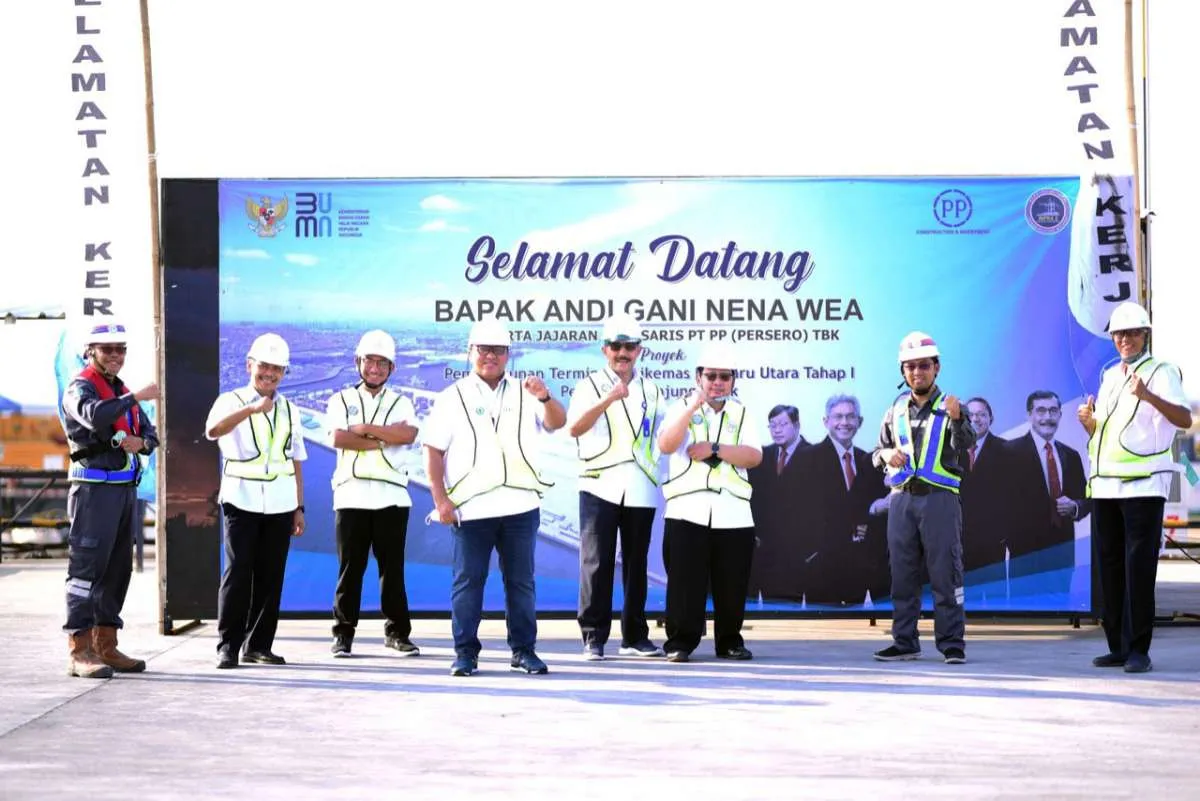 Ini progres pengerjaan Maritime Tower dan Pelabuhan Kalibaru yang digarap PTPP