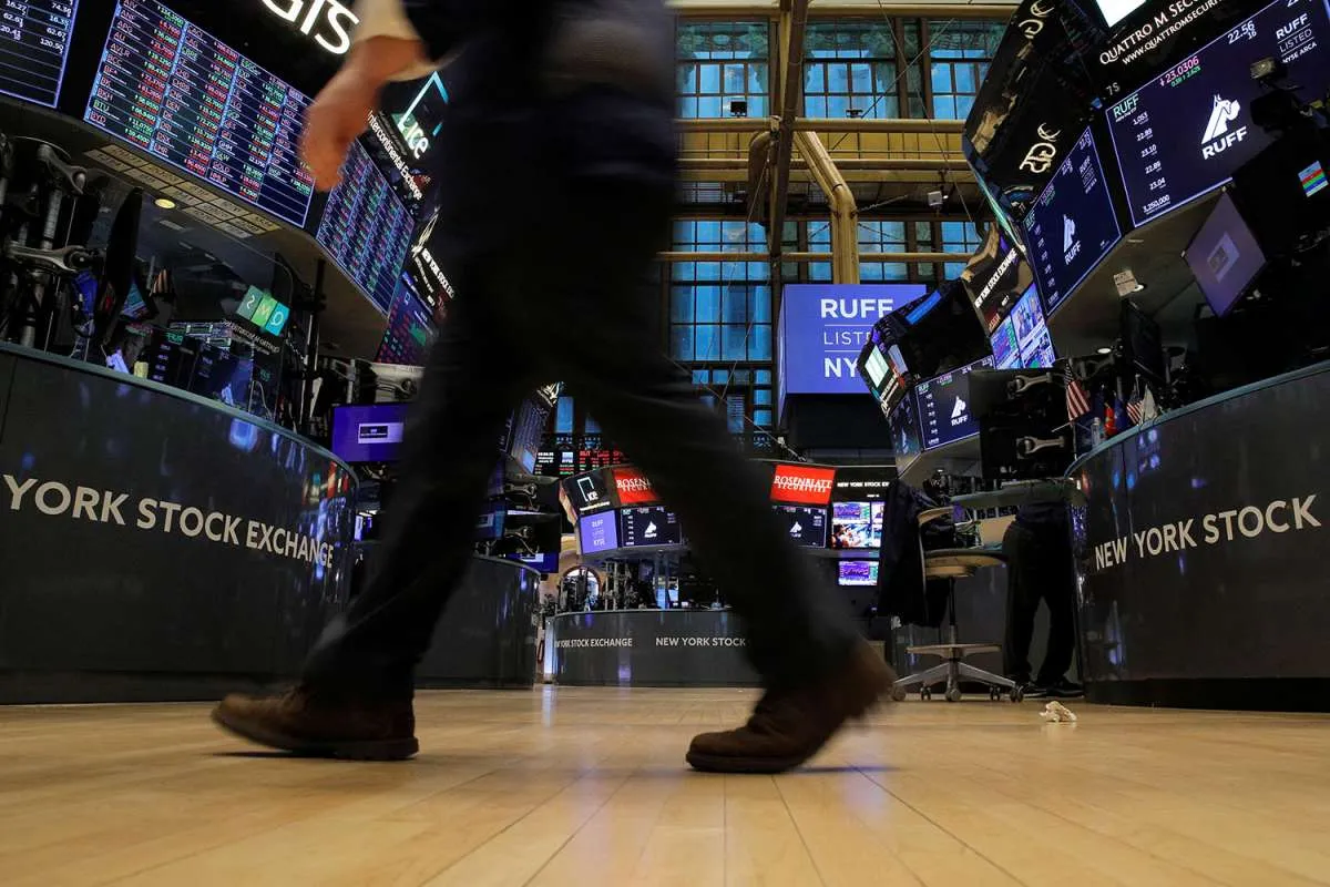 Bursa Wall Street Rontok Tertekan Ketegangan Rusia-Ukraina dan Bunga The Fed
