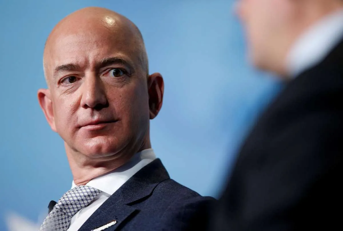 Jeff Bezos jual lagi saham Amazon, nilainya fantastis Rp 43,47 triliun! 