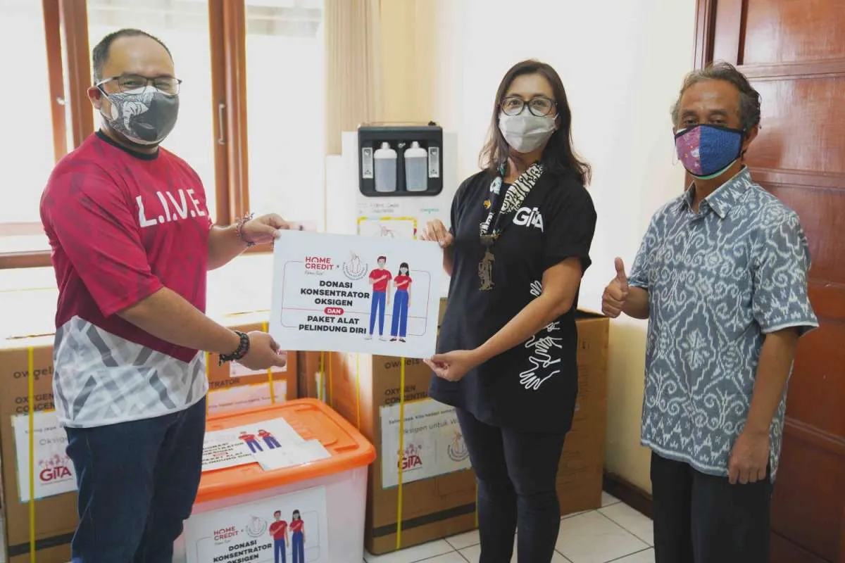 Home Credit salurkan bantuan konsentrator oksigen untuk bantu hadapi Covid-19