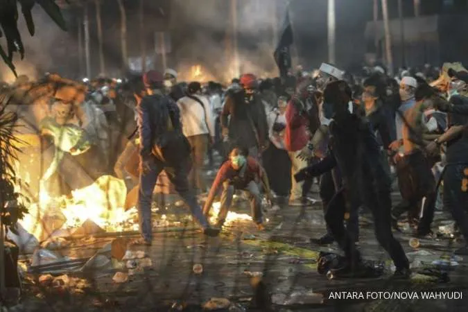 Jakarta riots death toll rises to eight, more than 700 injured