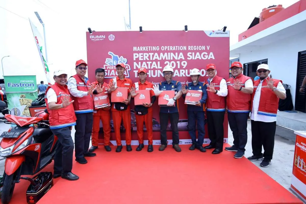 Pastikan pasokan BBM di SPBU Tol, Pertamina melayani, berbagi, mengedukasi