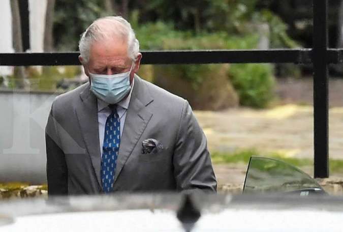 Pangeran Charles meneteskan air mata setelah mengunjungi ayahnya yang lemah 