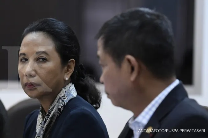 Government increases salaries of SOE's boards of directors, how much they earn?