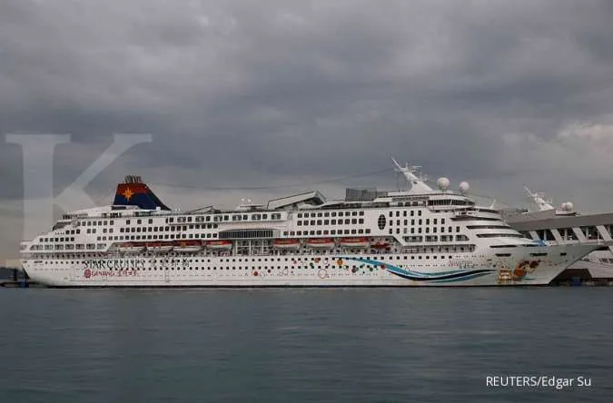 All on Singapore cruise ship confined to cabins after suspected COVID-19 case