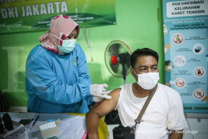 Indonesia Rolls Out Booster Shots, Amid Fears of Omicron Spread