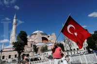 Gempa Magnitudo 6,2 Guncang Turki, Warga Panik Lompat dari Gedung: 150 Orang Terluka