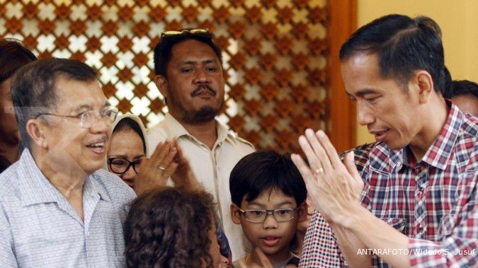 Dikalahkan JK dalam survei, apa kata Jokowi?