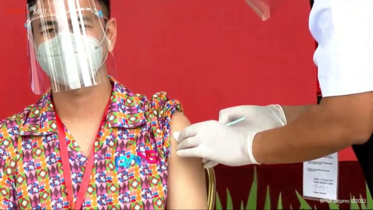 Raffi Ahmad nongkrong tanpa masker usai divaksin, pemerintah angkat bicara