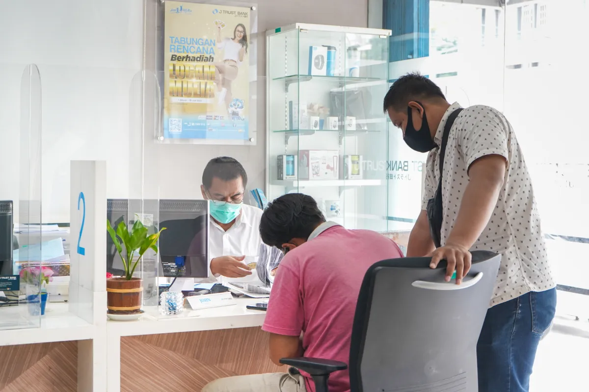 Sebelum THR Ludes, Amankan dengan Buka Rekening dan Deposito