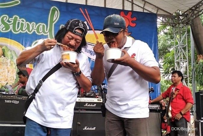 Bogasari dan UKM hidangkan 4.500 porsi mie ayam di Kuningan, Jawa Barat
